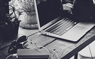 每日大赛吃瓜被盯上的不是热度，而是旧版本差别